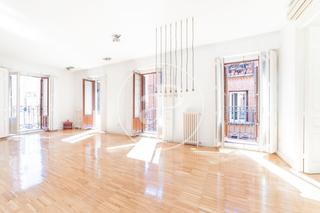 Lloguer Pis  C. de la palma. Piso en alquiler en malasaña