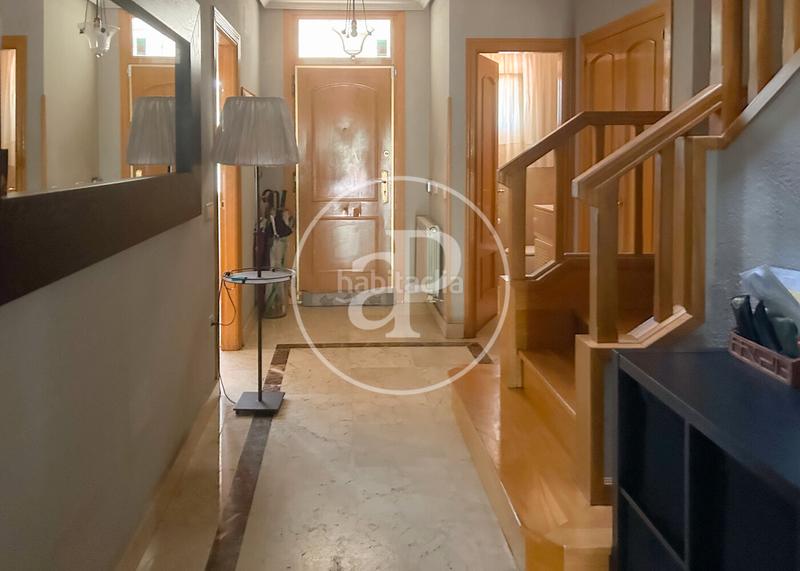 Foto ad73b17e-aa72-4c58-abe1-985a8783ab16. Casa adossada amb calefacció aparcament piscina a Madrid
