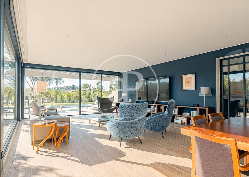 Foto d19e307f-f2d0-4565-b005-198cc32e426c. Chalet 1160m<sup>2</sup> avec chauffage piscine dans Montealina Pozuelo de Alarcón