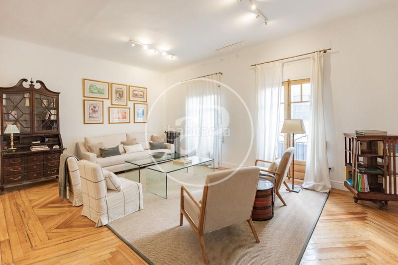 Foto 516866c3-cac8-4b4c-8fbb-2247aafb5086. Miete etagenwohnung mit heizung in Recoletos Madrid