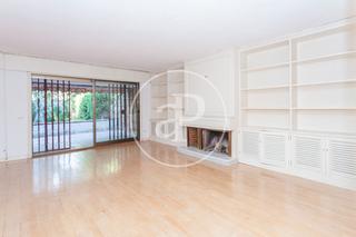 Casa adossada a Aravaca. Adosado en venta en aravaca