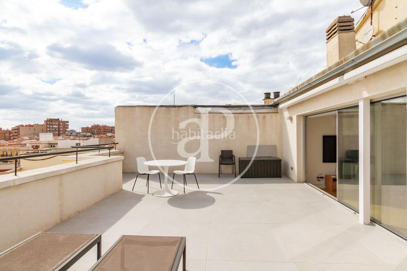 Foto 08b981b2-a4d8-46a2-b565-1ab693230e05. Dachwohnung mit heizung in Fuente del Berro Madrid