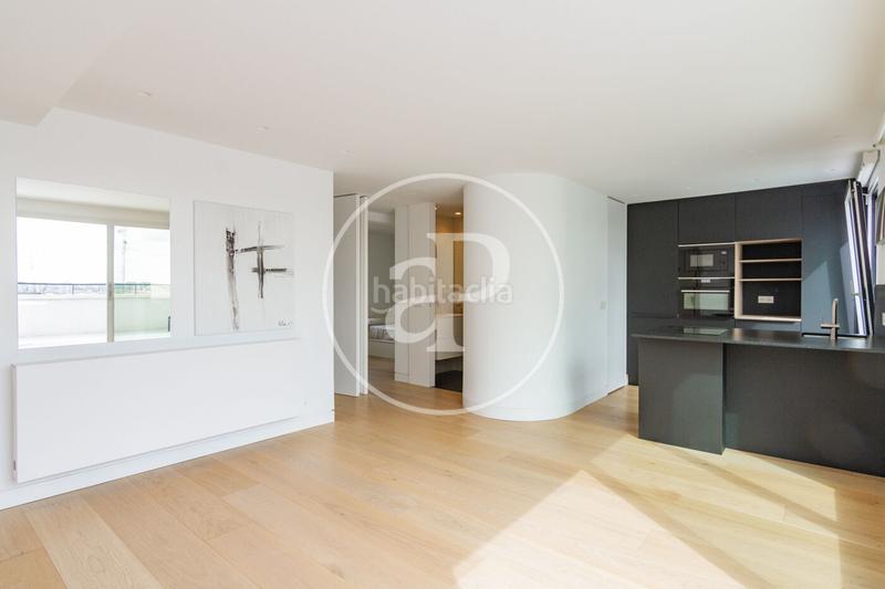 Foto 171f1921-2fc8-4862-beb6-8c9b2c243f48. Dachwohnung mit heizung in Fuente del Berro Madrid