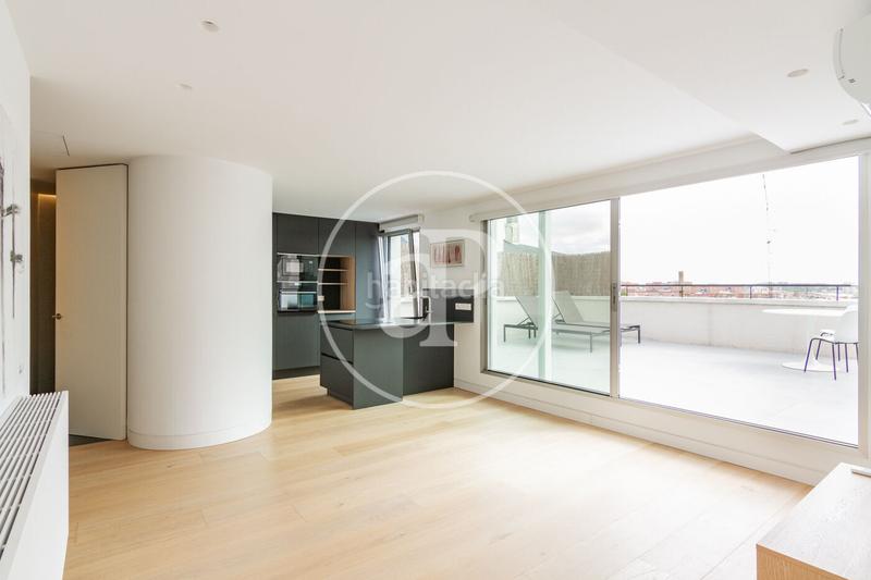 Foto 296228ba-25e8-436b-bcc3-e46f23a3e748. Dachwohnung mit heizung in Fuente del Berro Madrid