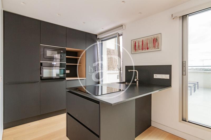 Foto 4d45f012-6d0a-4900-b83e-55d468b26eb4. Dachwohnung mit heizung in Fuente del Berro Madrid