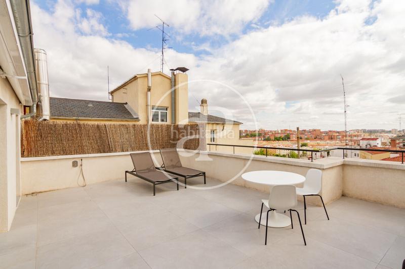 Foto 97d468d0-d5b1-492a-ba91-0c209f4ad3c1. Dachwohnung mit heizung in Fuente del Berro Madrid