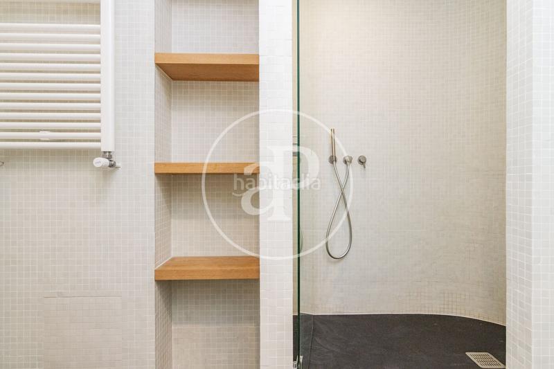 Foto a186f843-b866-46da-98a9-b11dffe912b1. Dachwohnung mit heizung in Fuente del Berro Madrid