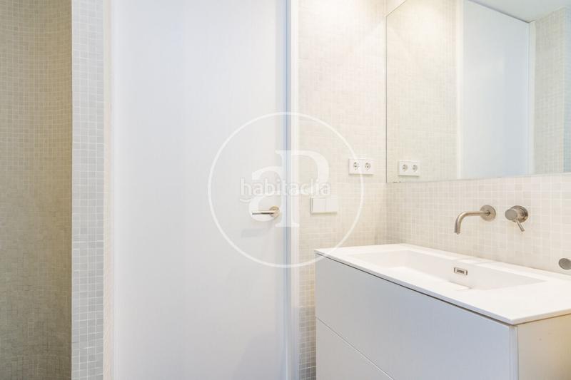 Foto dbdfbe6a-5812-44f7-990e-d2bf2d57ec71. Dachwohnung mit heizung in Fuente del Berro Madrid