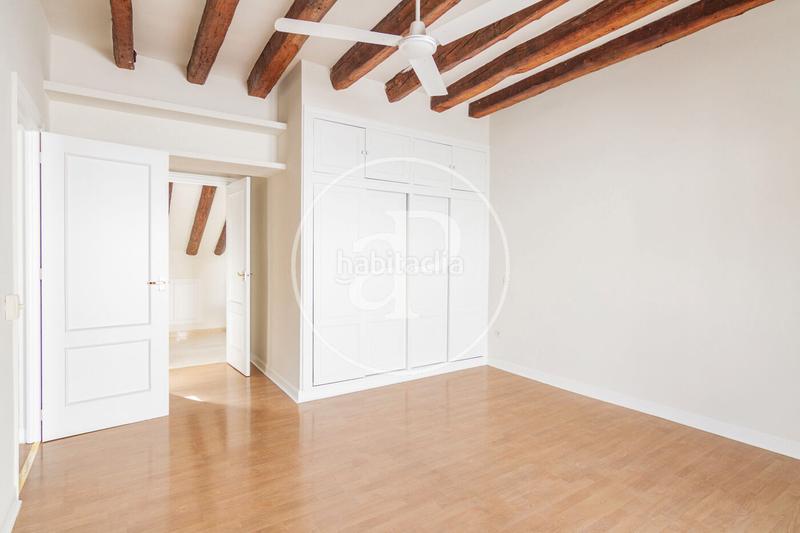 Foto be47ae22-5e1a-48cb-9882-162a267c408d. Affitto attico con riscaldamento in Cortes-Huertas Madrid