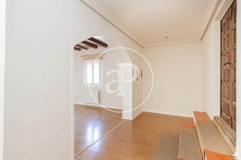 Foto 82148518-eff6-4e4f-a237-055faa09d295. Alquiler ático atico en alquiler en cortes en Cortes-Huertas Madrid