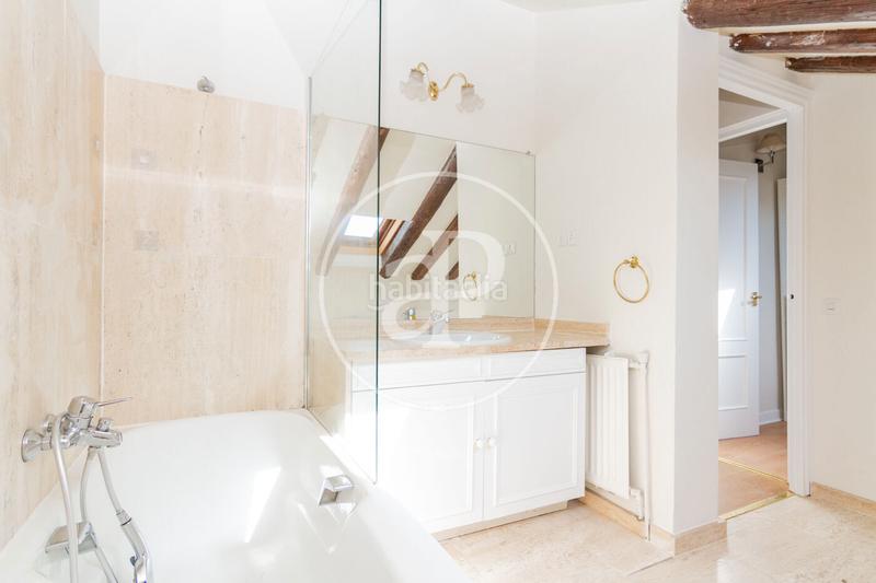 Foto 629b6d88-ec8c-40ba-89e1-166b9c5fab04. Miete dachwohnung mit heizung in Cortes-Huertas Madrid