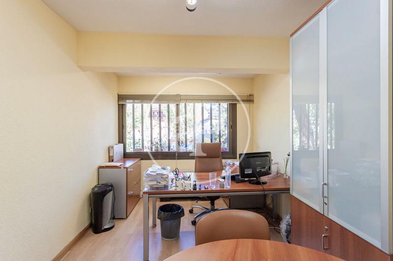 Foto 45b6cbf6-496f-42a3-8868-be7efde96330. Casa adosada casa en venta en Aravaca en Aravaca Madrid