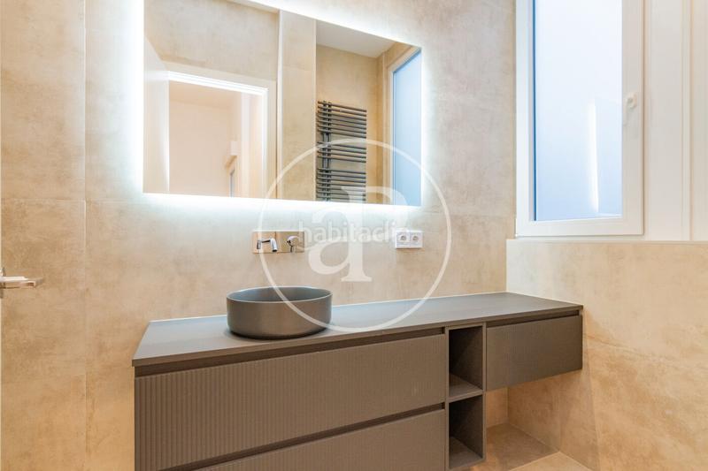 Foto 10ee4c1e-5f92-4192-bbb4-bc037686038a. Appartamento con riscaldamento in Universidad-Malasaña Madrid