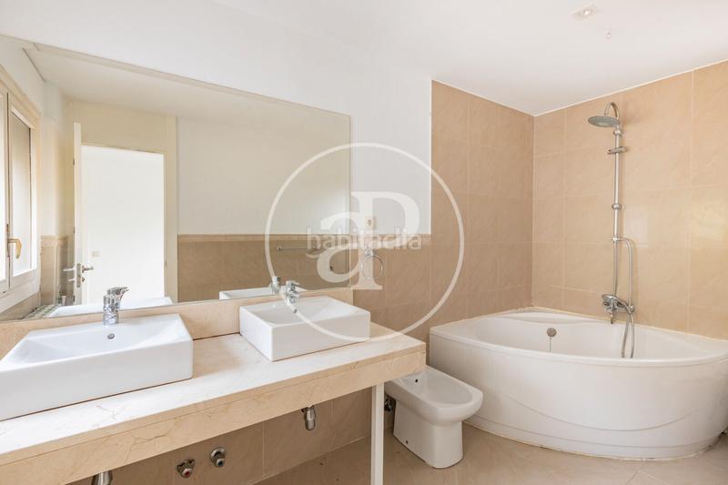 Foto 049059db-4df2-44ea-8bef-e965425c9cbb. House with heating parking pool in Fuente del Fresno