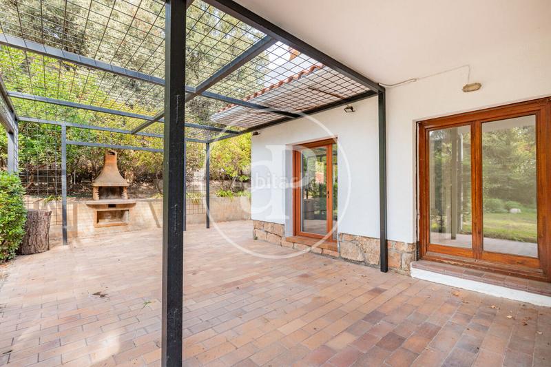 Foto 7574fbfd-fde1-47d8-aff9-3c99c834c2da. House with heating parking pool in Fuente del Fresno