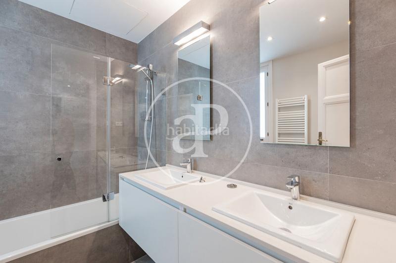 Foto 85e017b0-d5fe-42e6-b8c6-9c0bcc4d405d. Location appartement avec chauffage parking dans Recoletos Madrid