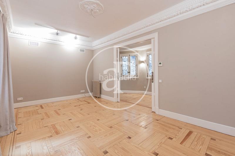 Foto dee9b08a-bcf3-4bdc-b768-533c38650bec. Location appartement avec chauffage parking dans Recoletos Madrid