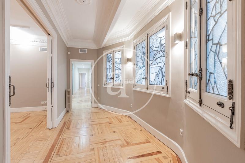 Foto 0cb130ab-4859-4250-8ac0-c99334ad709e. Miete etagenwohnung mit heizung parking in Recoletos Madrid