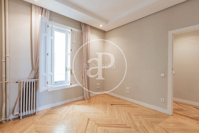Foto 5f651836-af02-4ee7-85f5-3563ca60a0e6. Rent flat with heating parking in Recoletos Madrid
