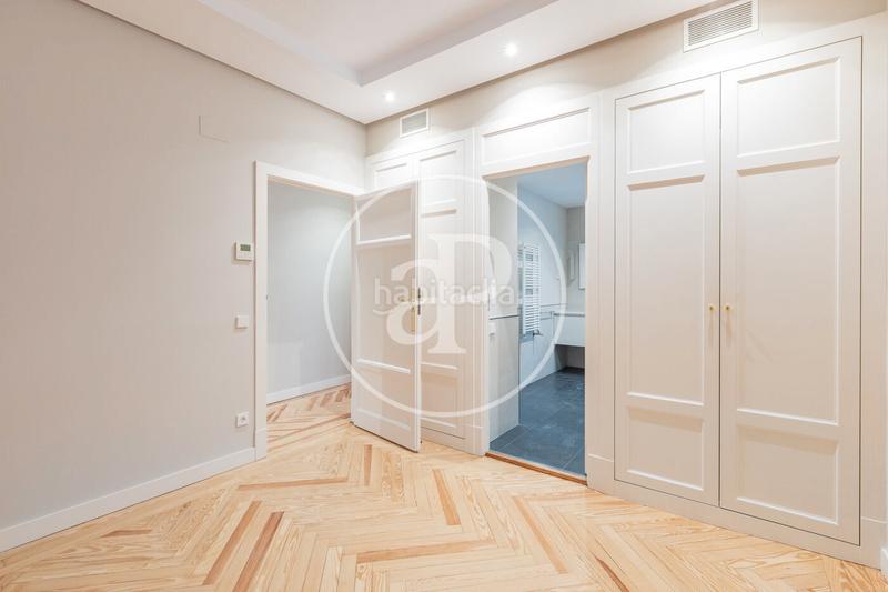 Foto ded2f912-ffed-4593-9f02-09c342dbe0b0. Rent flat with heating parking in Recoletos Madrid