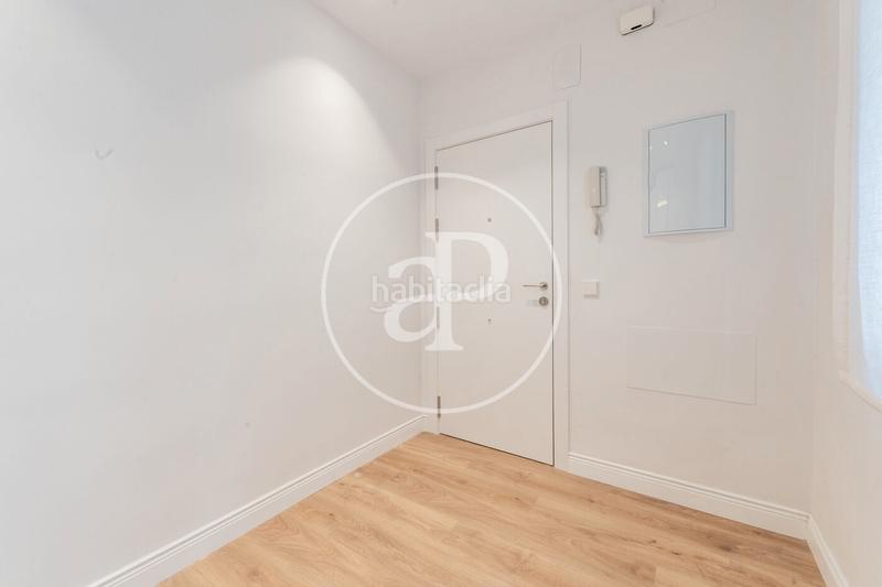 Foto a0b2adbb-4d7f-4574-a391-a1ac49ddc265. Piso  en venta en doctor esquerdo en Adelfas Madrid