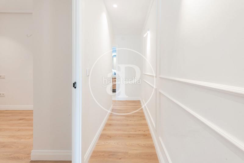 Foto da581eed-9f18-4a6f-bfb3-b8825bb35ef0. Piso  en venta en doctor esquerdo en Adelfas Madrid