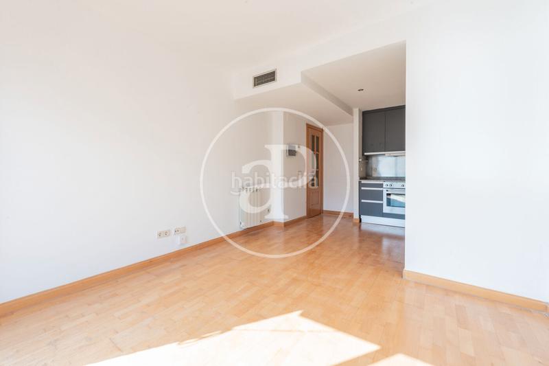 Foto 4e3489a9-d124-4016-8d39-64d8c5ba98f0. Pis amb calefacció aparcament piscina a Palos de Moguer Madrid