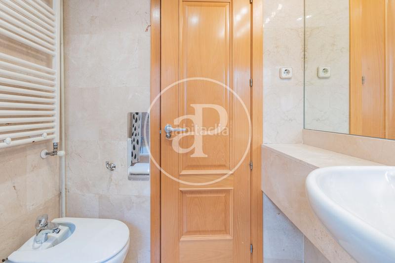 Foto e27c52db-3884-4d24-ac0a-9fa06c6d6680. Pis amb calefacció aparcament piscina a Palos de Moguer Madrid