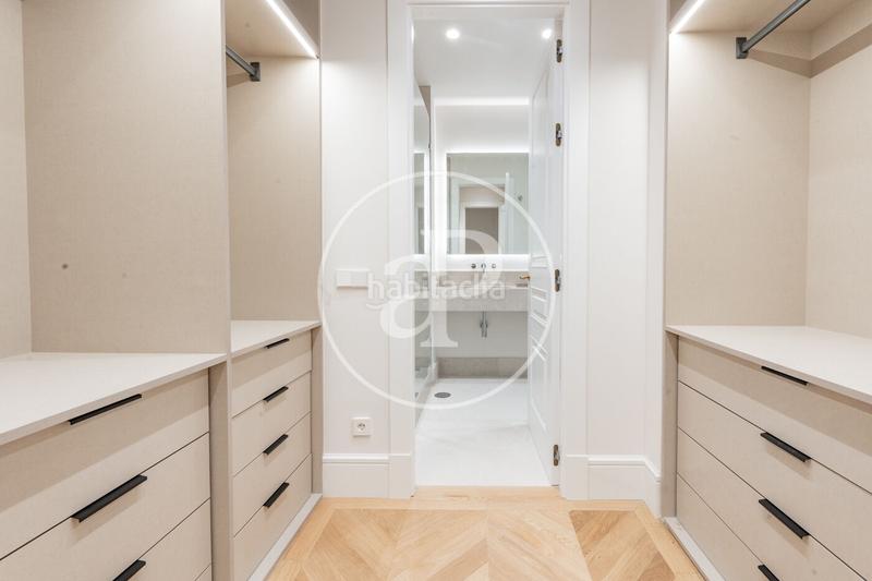 Foto 28cd8823-d732-4052-88dc-cad4035e6be7. Piso  en venta en el paseo del prado en Cortes-Huertas Madrid