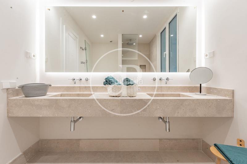 Foto 6f29978c-57ca-45bd-af1e-72c03e4528d4. Piso  en venta en el paseo del prado en Cortes-Huertas Madrid