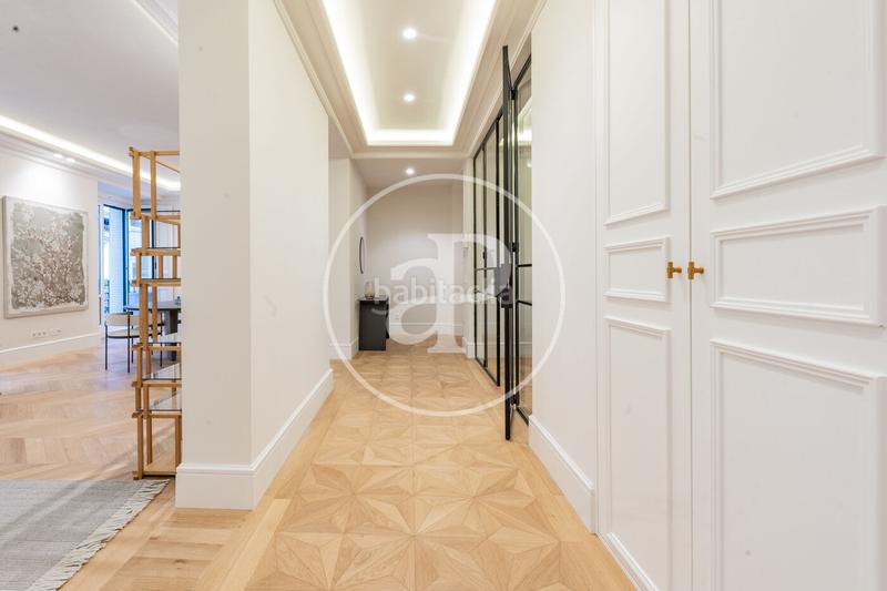 Foto 7652449f-3011-4f8a-b874-d8bd59d7613c. Piso  en venta en el paseo del prado en Cortes-Huertas Madrid