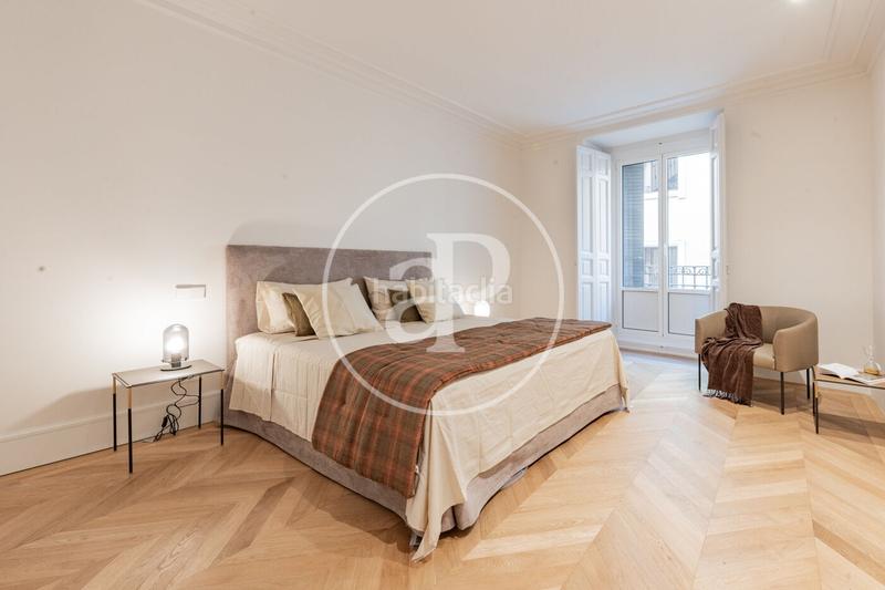 Foto a99b6163-2b70-4a89-b3d9-c11473df18ee. Piso  en venta en el paseo del prado en Cortes-Huertas Madrid