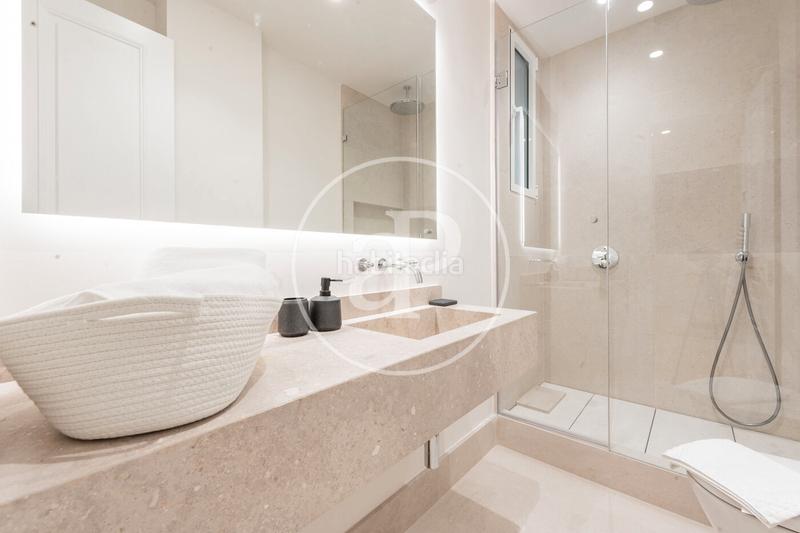 Foto ab87df20-8a69-4b9c-b42f-519e8e85730f. Piso  en venta en el paseo del prado en Cortes-Huertas Madrid