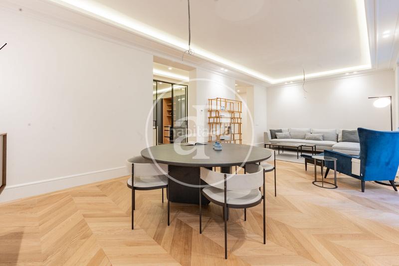 Foto e2f4c2cf-4363-4b7a-9f00-232351947875. Piso  en venta en el paseo del prado en Cortes-Huertas Madrid