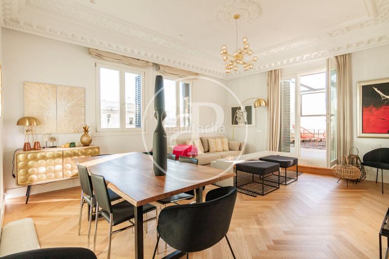 Foto f14705fc-7d27-49a2-81be-daab47f79ebd. Alquiler piso ático en alquiler en gran vía en Universidad-Malasaña Madrid