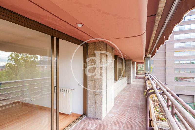 Foto 59b36dae-7135-48df-ae85-b9b7689ed5f2. Appartement avec chauffage parking piscine dans Peñagrande Madrid