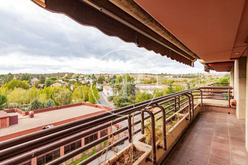 Foto 940b7735-2a4b-4d99-8867-da4fc3287179. Appartement avec chauffage parking piscine dans Peñagrande Madrid