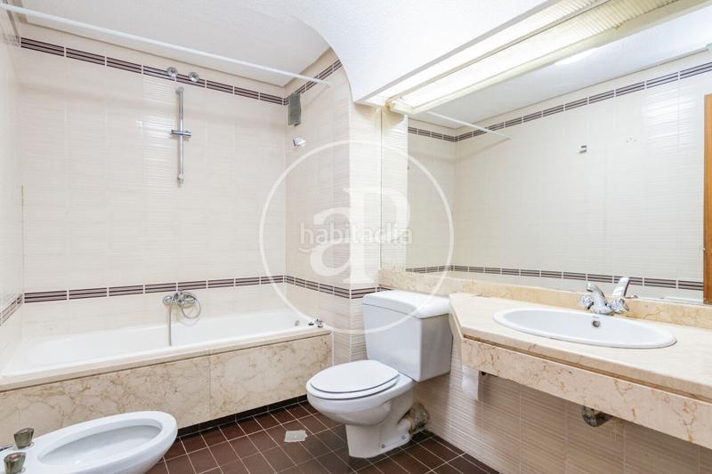 Foto e97012f2-1ace-4e05-ac2c-29e9fcfc07df. Appartement avec chauffage parking piscine dans Peñagrande Madrid