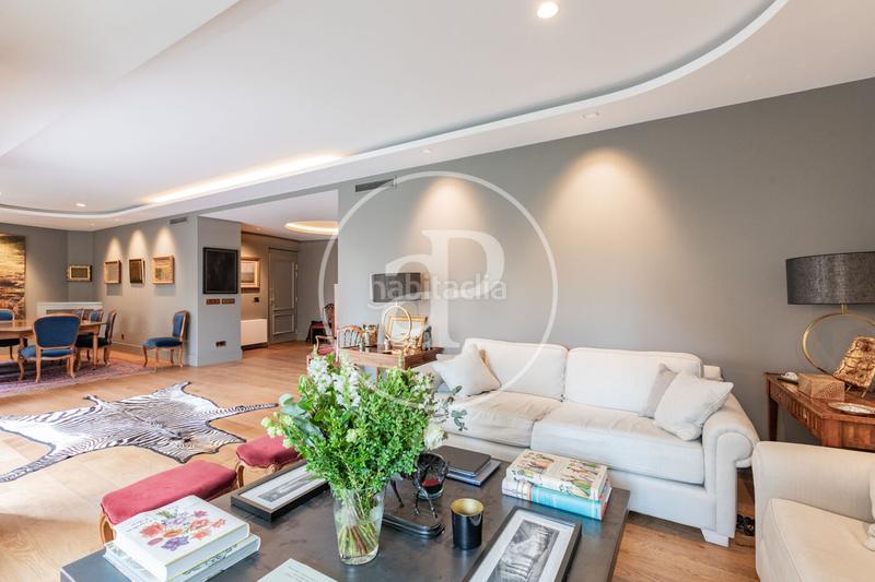 Foto 571b44ba-334a-481e-9cfa-90c431d5f4a5. Piso  en venta en fortuny en Almagro Madrid