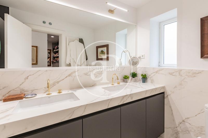 Foto c799daa9-95db-43c8-94c2-7584751173e0. Piso  en venta en fortuny en Almagro Madrid