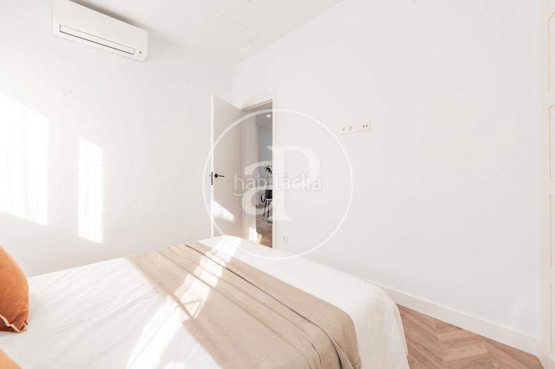 Foto 13927512-ba36-4121-90ca-a4099163d844. Piso ático a estrenar con terraza amplia en calle moratín en Madrid