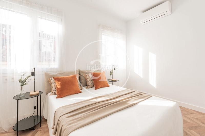 Foto 645cba70-f13a-4913-ae4f-baaaa7a8840e. Piso ático a estrenar con terraza amplia en calle moratín en Madrid