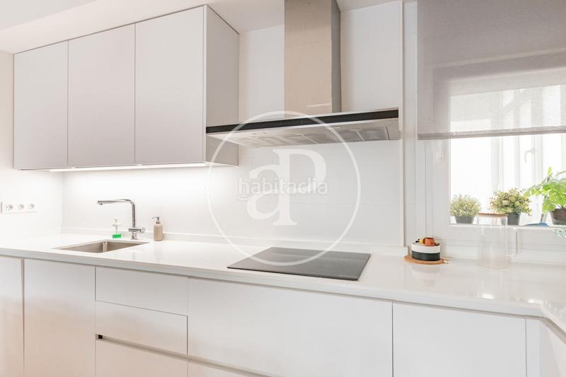 Foto 14272b69-024e-4319-a429-65d54bb1a66a. Alquiler piso vivienda en alquiler en calle orense en Madrid