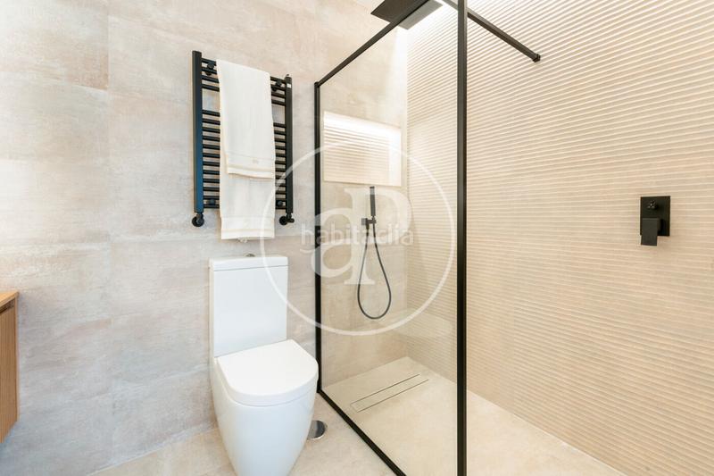 Foto 04c3475b-f9f8-4bea-b1c3-bca868a3e7a5. Pis amb calefacció a Gaztambide Madrid