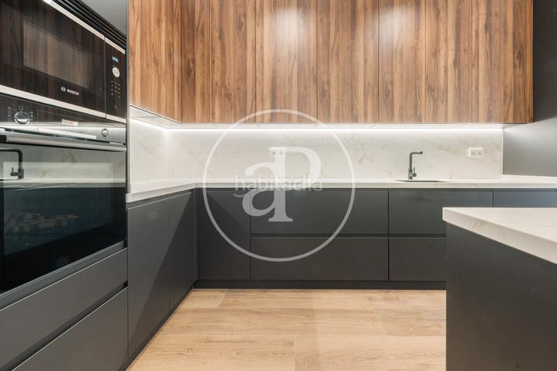 Foto 5fc8b298-f385-4d20-b74a-ae704626148c. Pis amb calefacció a Gaztambide Madrid