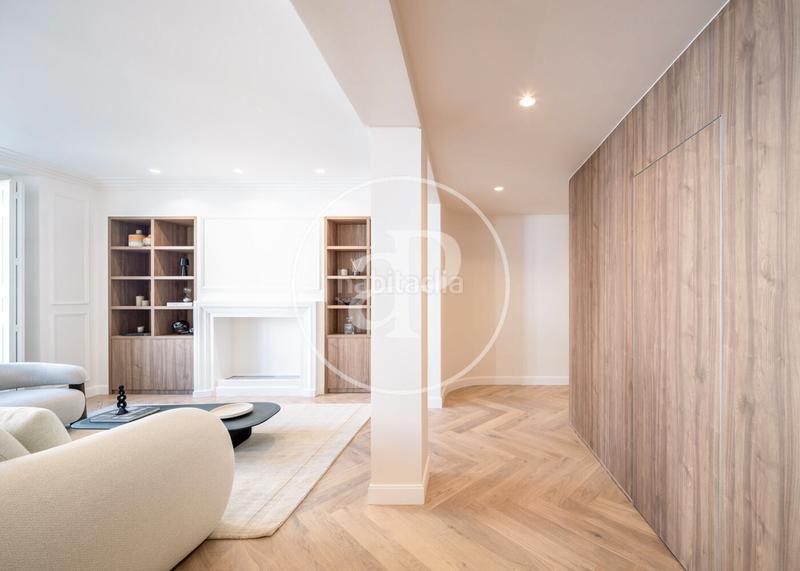 Foto 8b461b84-fe53-4efc-be45-85835ab10ee8. Pis amb calefacció aparcament a Cortes-Huertas Madrid