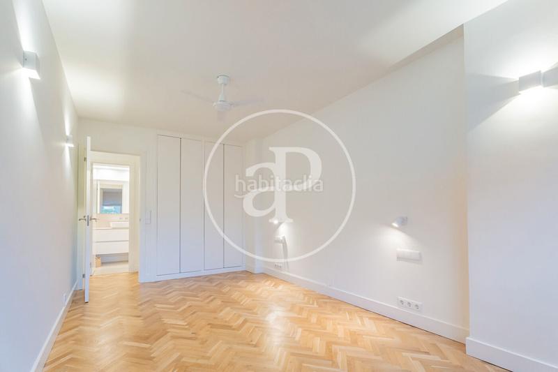 Foto 44eba9ec-e138-4a24-abaf-8ad44a33d22b. Location appartement avec chauffage piscine dans Hispanoamérica-Bernabéu Madrid