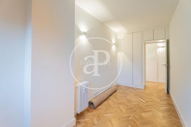 Foto 603f3d8b-7ddf-4d1d-b003-9ce0cd3364df. Location appartement avec chauffage piscine dans Hispanoamérica-Bernabéu Madrid