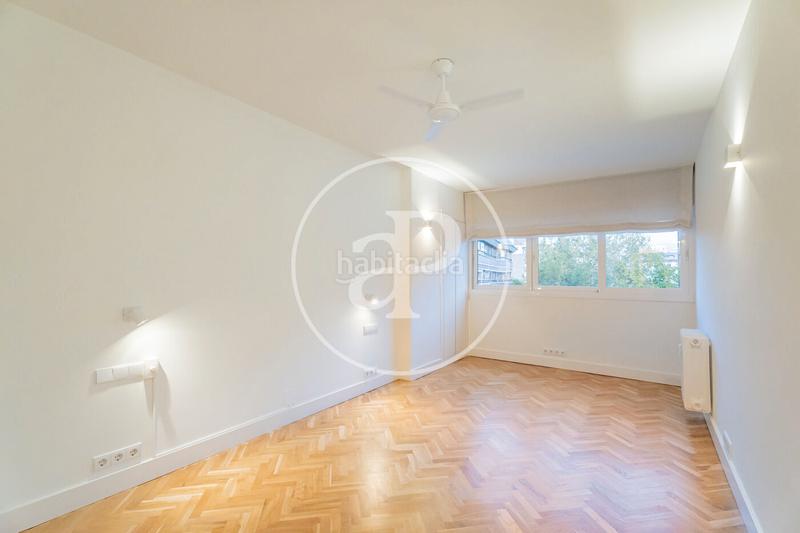 Foto 8b80730c-68ef-45de-98b0-47e7c3924bf0. Location appartement avec chauffage piscine dans Hispanoamérica-Bernabéu Madrid