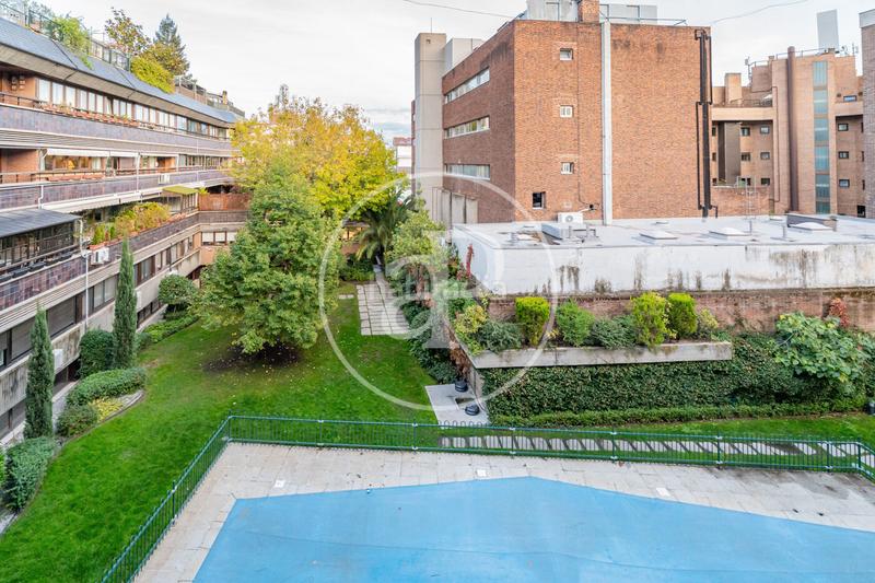 Foto f8c93dd2-6cb9-41b3-a5a6-deb63e2132aa. Location appartement avec chauffage piscine dans Hispanoamérica-Bernabéu Madrid